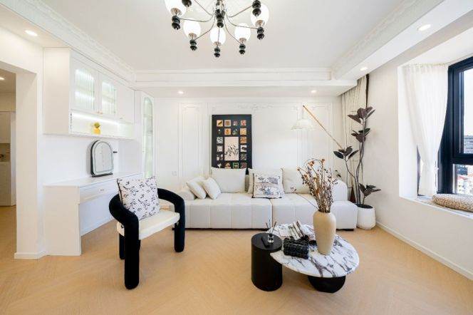 1 Br with Brand-New Dec, Central ac, Oven and Dryer, 70 sqm @ West Yan’an metro L3&4