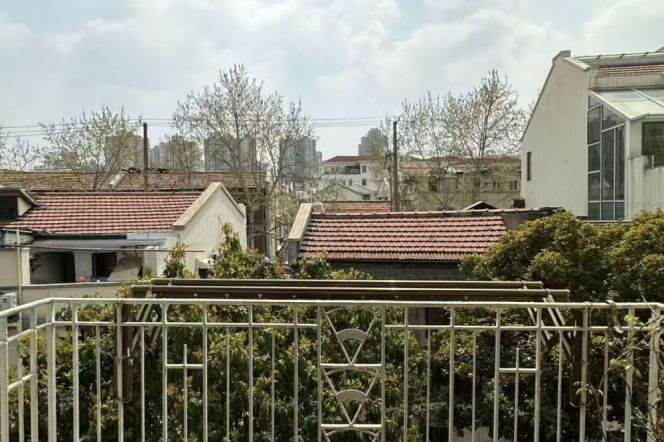 Modern 2brs/2living & terrace/loft @S Shanxi Rd & Line 1/10/12