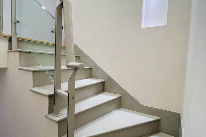 2 Brs, 3 Baths with Floor heating/Oven/Dryer, 130 sqm @ Shuicheng metro L10