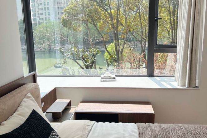 Modern3brs with floor heating and river view near Huang pu river