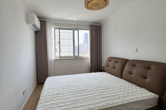 Highrise 1BR+great sunshine | Jiangsu rd metro L2/11 ,Newly 1br+Elevator | 10.2K