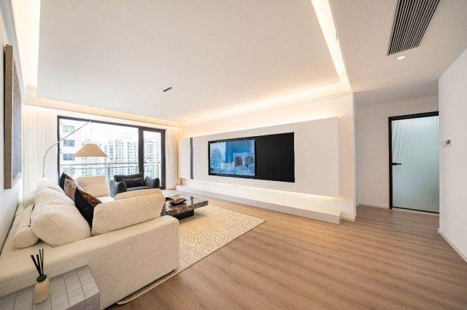 Central Xujiahui brand new modern 3br 2bt apt balcony