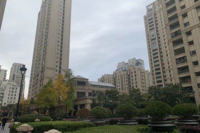 modern 3brs floor heating nice balcony in best compound Xintiandi only 31.5K