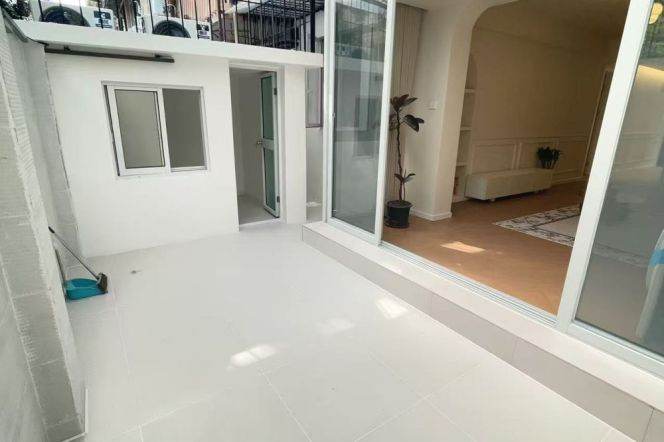 Shuicheng rd 1+1BR apartment with garden