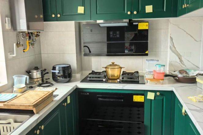 2 Brs, 2 Baths,Oven, Dish washer, 120 sqm, North Bund @ International Cruise Centre L12