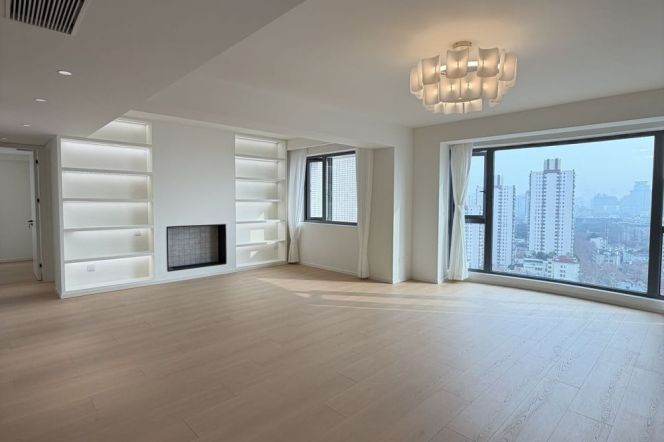 Modern 3brs with floor heating in central downtown