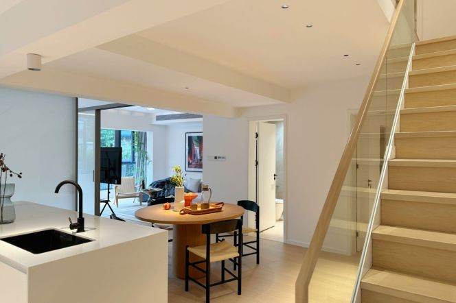 modern 4brs floor heating nice garden near An fu road and line 1,7 restaurants area 38.5K