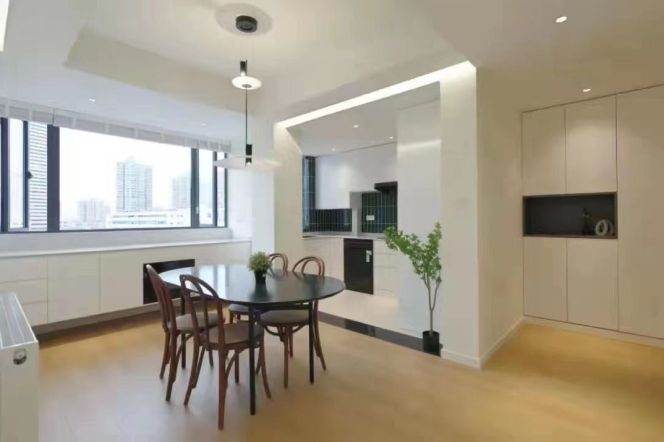 Modern 3brs with balcony and wall heating  nearby Su zhou river