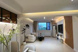 2 Brs, 3 Baths with Floor heating/Oven/Dryer, 130 sqm @ Shuicheng metro L10