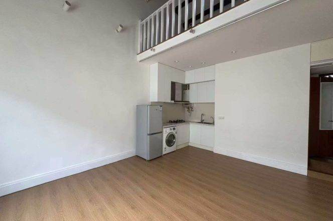 1 Br, 1 Living room with Wall heating/Dryer, Brand-new Dec @ West Nanjing metro L2