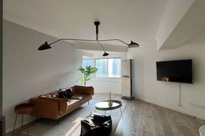 Spacious 2Brs/2Lrs/1Bt apt nr Wuning rd,M13/14