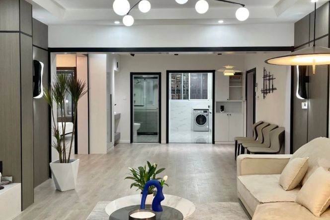 2BR 2BA 130m² with Private Terrace Nr Hongqiao Road Station