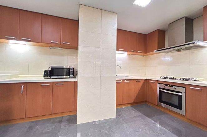 Full furnished 2br/120sqm & oven/elevator @Jing'An temple