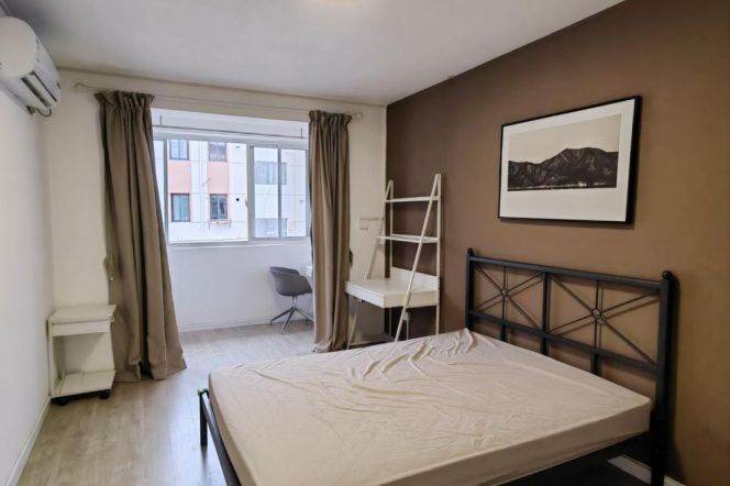 Same large size 2 bedrooms with good price near West Bund, easy to L 11 YunJin Rd St