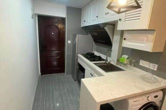 Modern 1br/2living & open kitchen/oven@W Yan'An Rd & Line 3/4