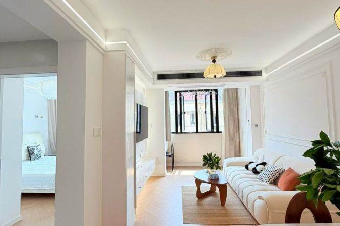 Spacious 1Br/2Lr/1Bt Close to L2/3/4 Zhongshan Park Station 