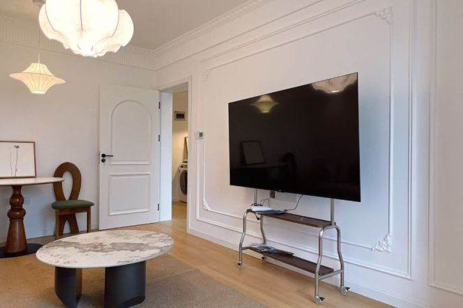 Elevator Spacious&Bright 1Br/2Lr/1Bt Close to L3/4/10 Hongqiao Rd Station 