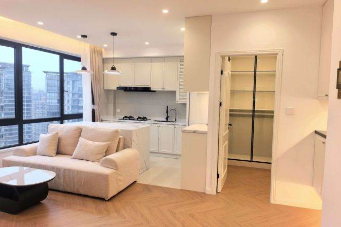 modern big 1 bedroom floor heating nice river view beside Huang pu river 20.8K