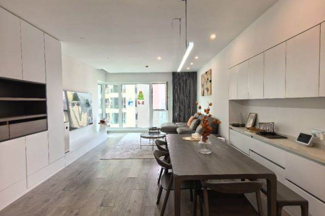 modern 2brs floor heating wooden floor nice view wooden floor beside Huang pu river 26.3K