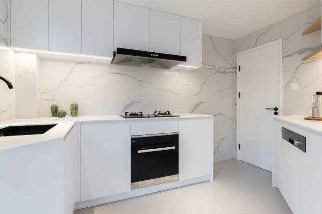 modern 4brs floor heating modern furniture near Lujiazui Huang pu river IFC only 25K