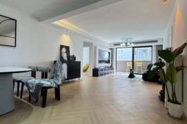 Charming large size 3brs bathrooms Balcony Nr L15 wuzhong rd sta