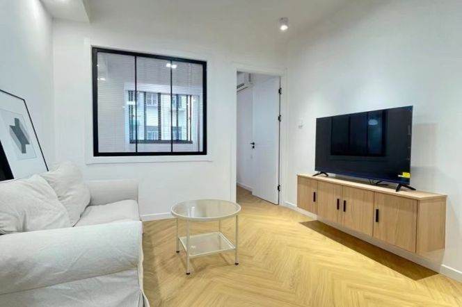 Elevator 1Br/1Lr/1Bt@L2/11 Jiangsu Rd&Bus71