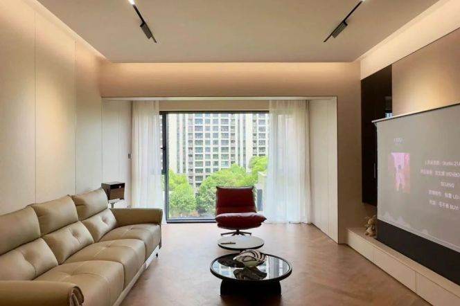 Lakeville Casa: Premium Xintiandi home near metro, pool & gym.