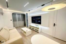 Cozy 1Br/2Lr/1Bt Close to L2/15 Loushanguan Rd Station&L2/3/4 Zhongsha Park Station 