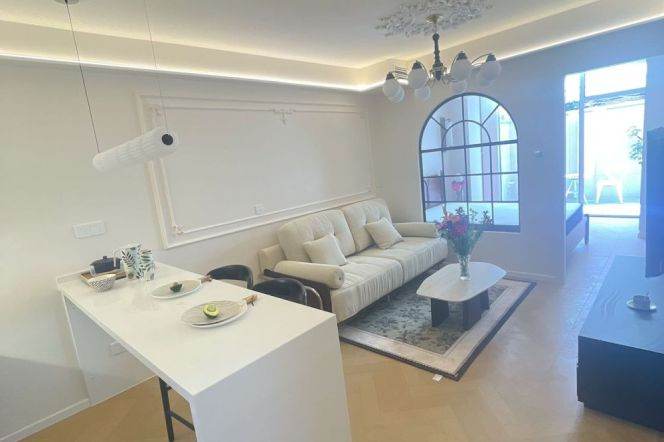  Modern 1br apt with Yard nr Jiaotong University L10&11