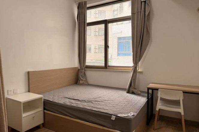 2BR with elevator near line 8&12 and convenient to Fu'dan Uni can long and short lease