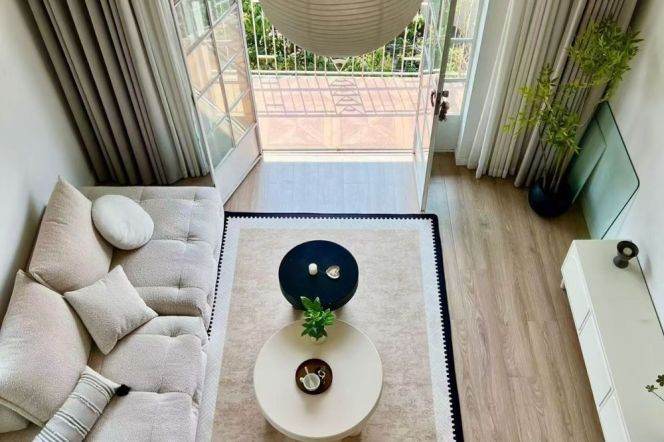 Good lighting 2brs with balcony near IAPM/Changshu Road