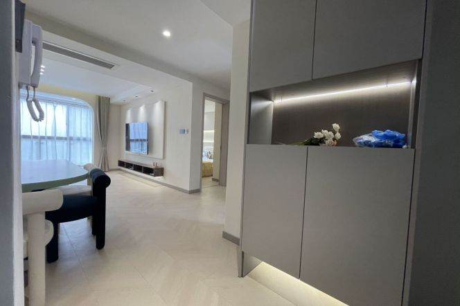 Elegant 2br apt with modern style close to Line 10,Mixc