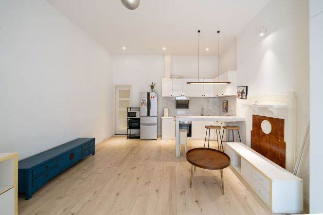 Furnished 1Br with private Yard Jingan Temple