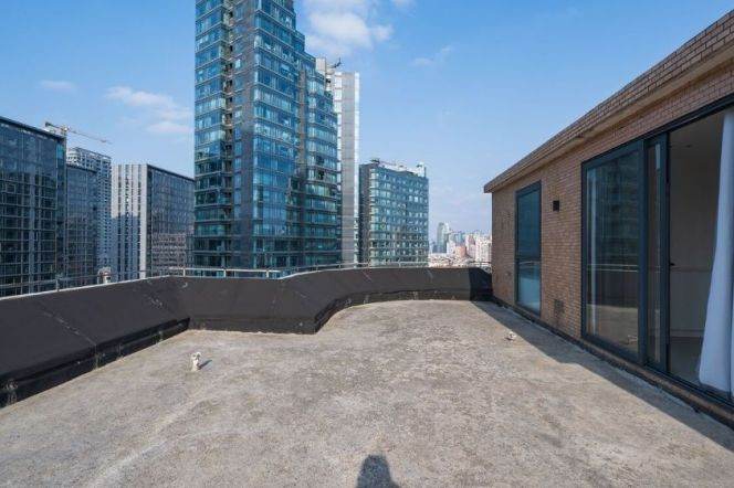 Top floor@Spacious 4brs&3baths with huge terrace near Xintiandi/Laoximen