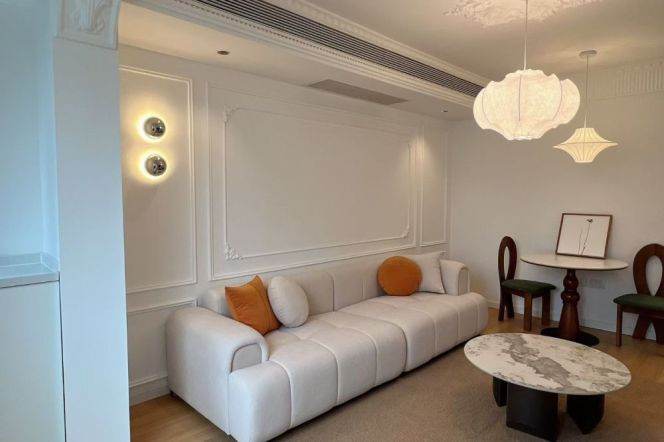 Elevator Spacious&Bright 1Br/2Lr/1Bt Close to L3/4/10 Hongqiao Rd Station 