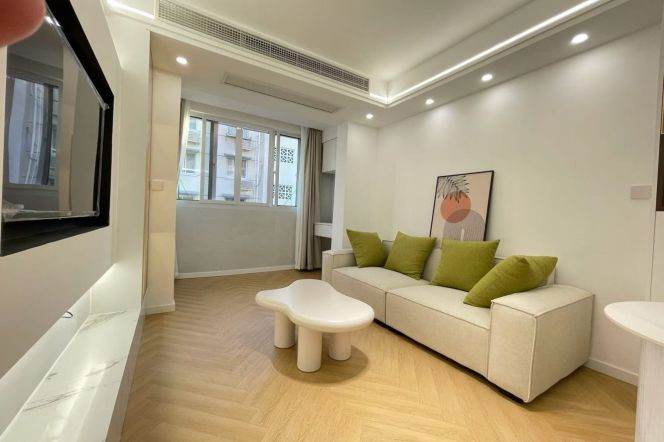 Cozy&Spacious 1Br/2Lr/1Bt Close to L2/3/4 Zhongshan Park Station 