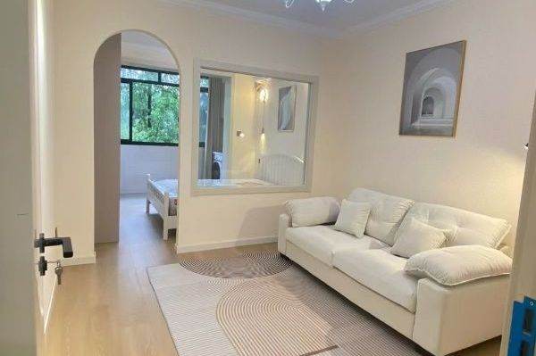 Zhongtan rd/cozy 1br 1lr/bright room/40 sqm/brand furniture@L3/4