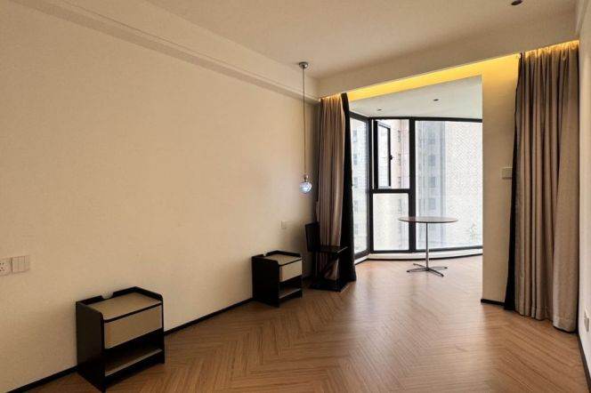 Suzhou Creek | Jiangning rd Mt L13 | Modern 2Br-2bathr +Secinc windows +Green view
