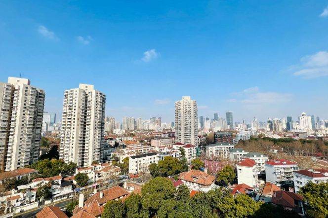 Valuable Highrise with Huge Terrace&Fantastic View 12.5K   