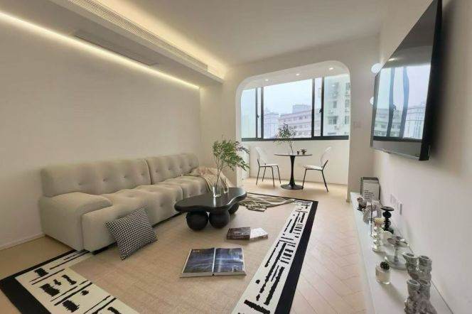 Wuding rd/elevator 1br 2lr/big living room/all bright room/floor heating@L14/11/2