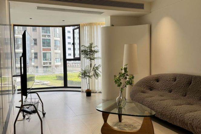 Suzhou Creek | Jiangning rd Mt L13 | Modern 2Br-2bathr +Secinc windows +Green view