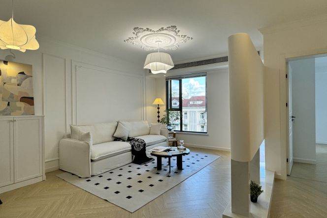 Spacious&Modern&Bright 1Br + Scenic windows+Balcony | Changping rd metro L7