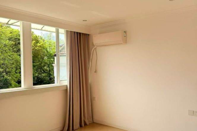 2+1 Rooms with Terrace, Oven, Dryer, 110 sqm @ Shanghai Library L10