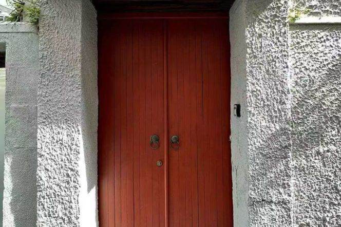 Quiet Lovely Bright Apt has yard oven can be office too@ line 1,7  