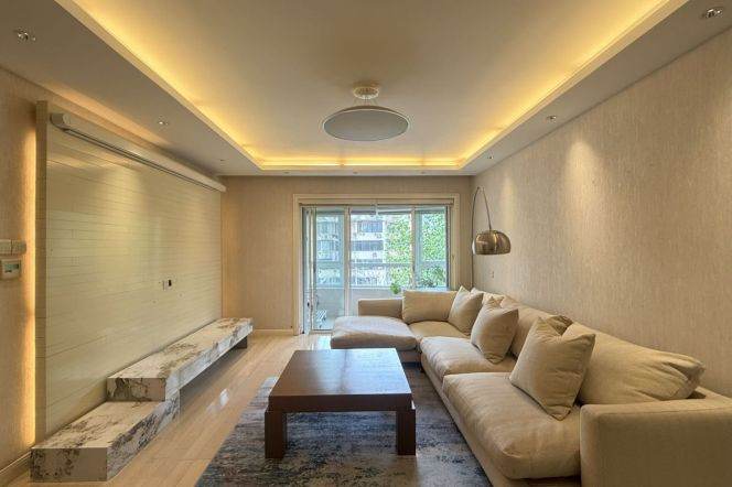 Well-equipped 3BR 2BA in One Park Avenue/Jing'an Temple