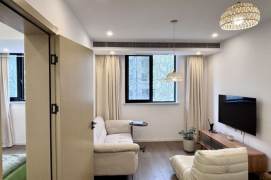 1Bdr 1Bath Apt/Fabulous&Spacious&Bright /L4/7 Dong'an Rd /Damuqiao Rd/stairs