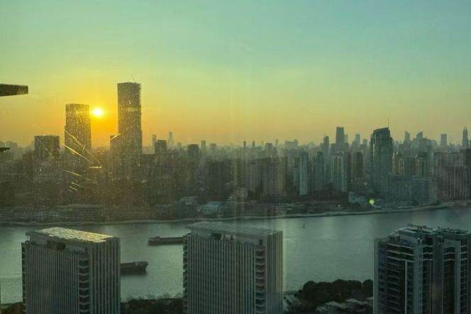 brand new 2brs floor heating brand new furniture nice river view beside Huang pu river