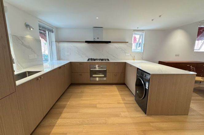 Entire Building 3br-3bath@West Nanjing Road