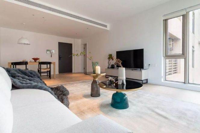 modern big 1 bedroom floor heating wooden floor nice furniture in Shimao 23K