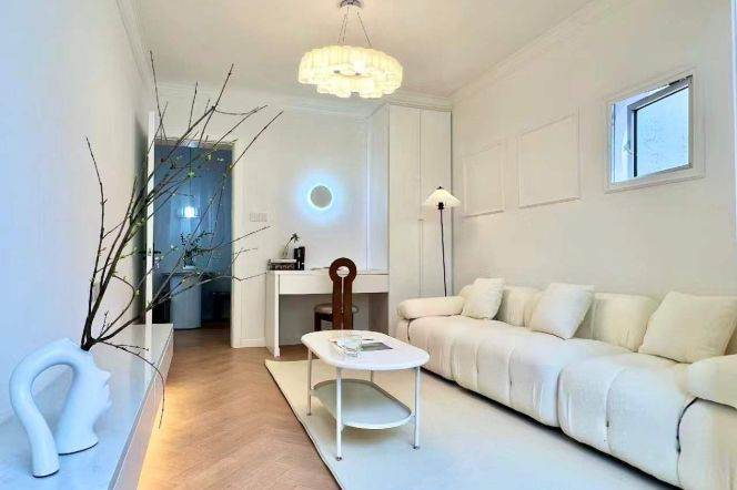 Weining rd/modern 1br 2lr/all bright room/central AC/cozy&spacious@L2